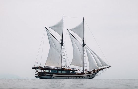 Custom Built Phinisi Senja