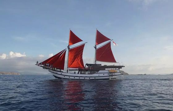 Custom Built Phinisi Supraba