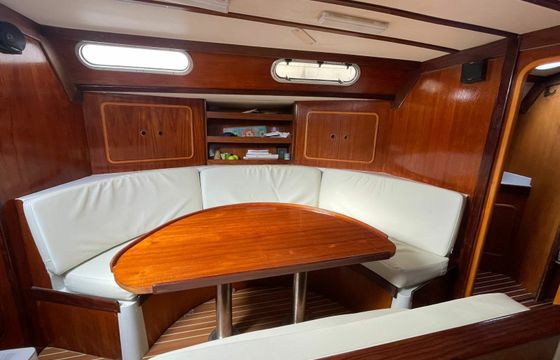Dromor Triton 48 Sagini