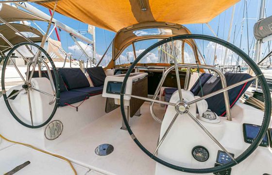 Dufour 350 Wave