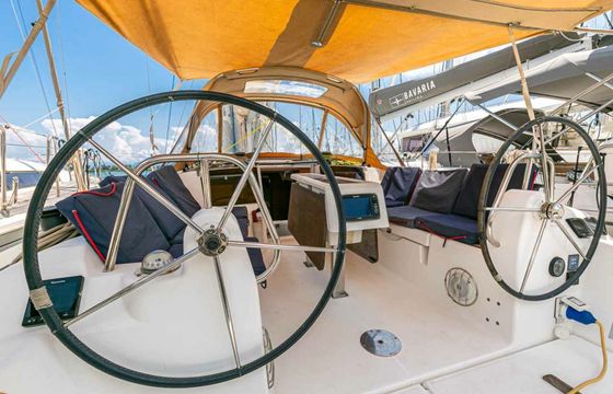 Dufour 350 Wave