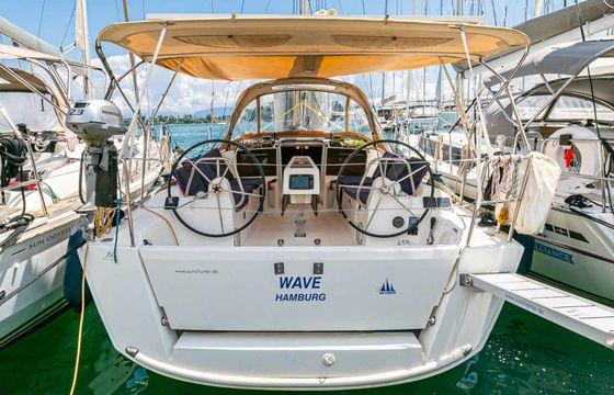 Dufour 350 Wave