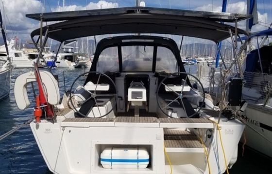 Dufour 360 Ares1