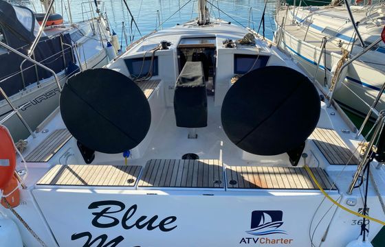 Dufour 360 Blue Mares