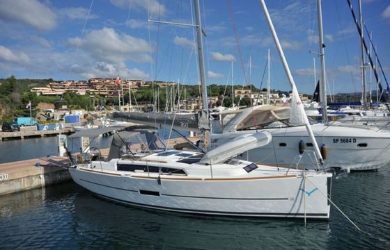 Dufour 360 Karibu