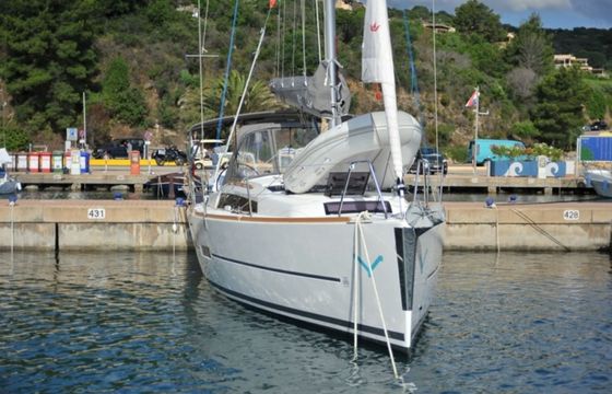 Dufour 360 Karibu