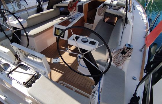 Dufour 360 Karibu