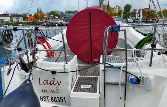 Delphia 40 Lady in Red