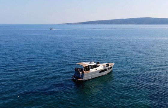 Delphia Escape 1100S Ruza Hrvatske