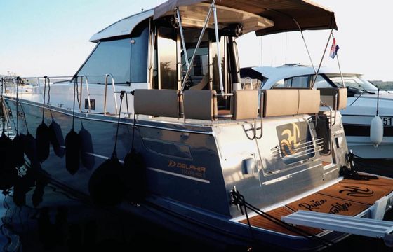 Delphia Escape 1100S Ruza Hrvatske
