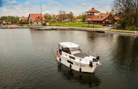 Delphia Nautika 830 You and Me