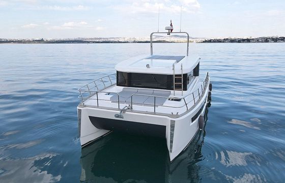 DG Yachts 43 DMG