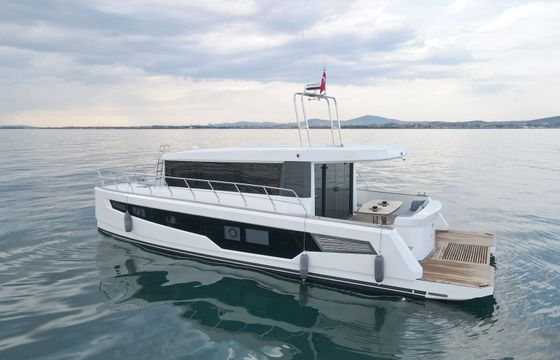 DG Yachts 43 DMG