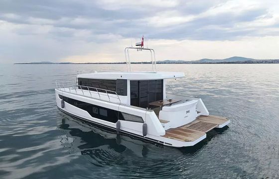 DG Yachts 43 DMG