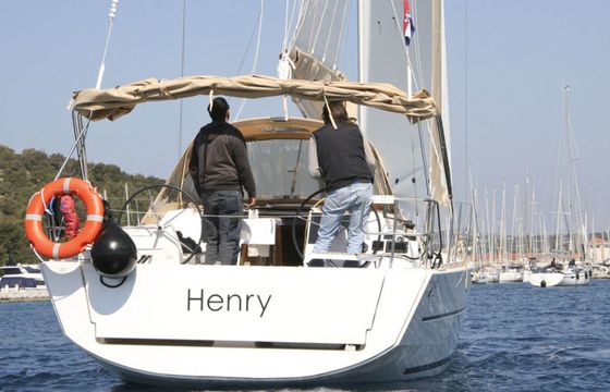Dufour 382 Henry