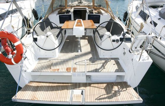 Dufour 382 Henry
