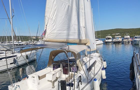 Dufour 310 Apolonia