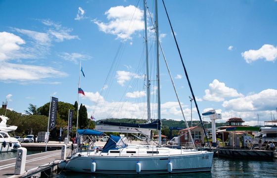 Dufour 325 Rožmarinka