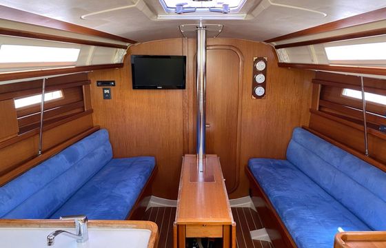 Dufour 325 Rožmarinka