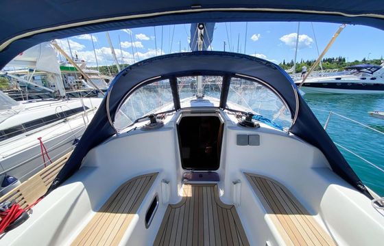 Dufour 325 Rožmarinka