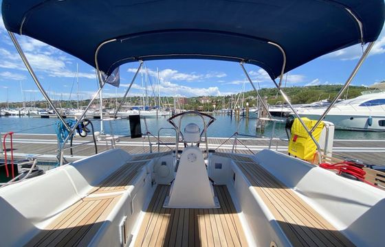 Dufour 325 Rožmarinka