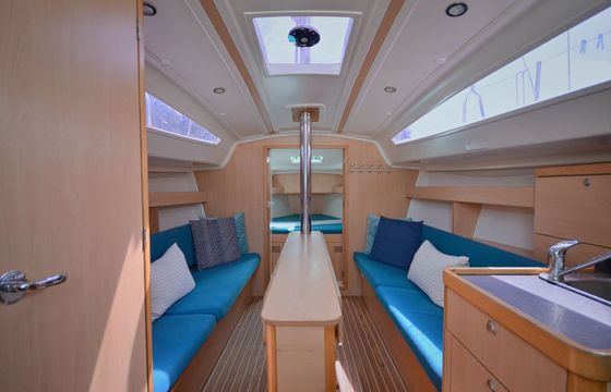 Delphia 33 MC Spirit