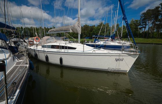 Delphia 33 MC Spirit