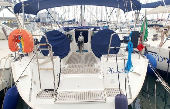 Dufour 385 Mistral
