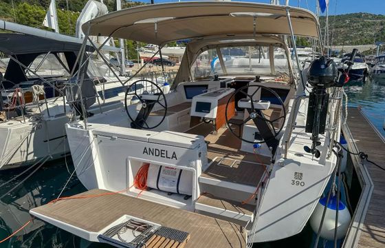 Dufour 390 Andela