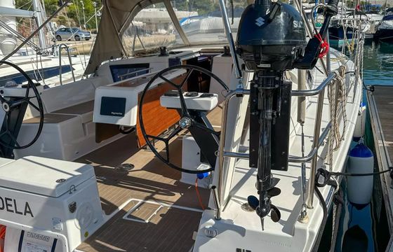 Dufour 390 Andela