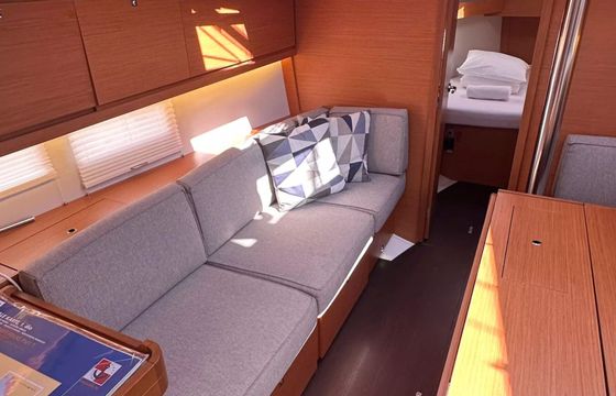 Dufour 390 Andela