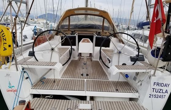 Dufour 350 Friday