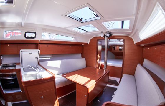 Dufour 360 Alpha