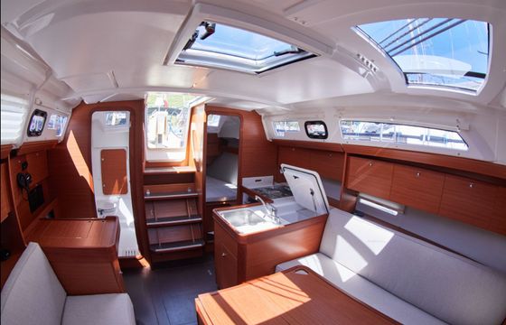 Dufour 360 Alpha