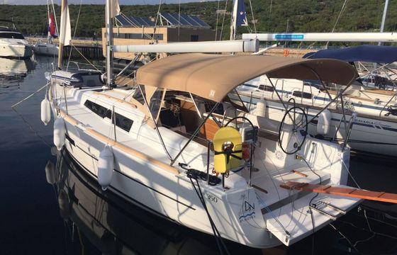 Dufour 350 Luna