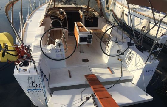 Dufour 350 Luna