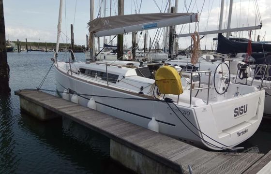 Dufour 310 Sisu