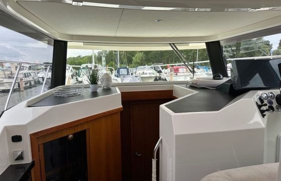 Delphia Escape 1150V Sascia