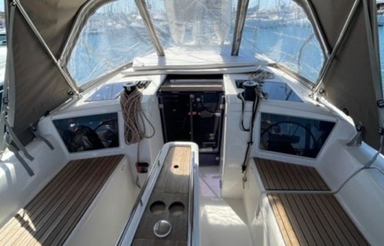 Dufour 360 Joy Planet