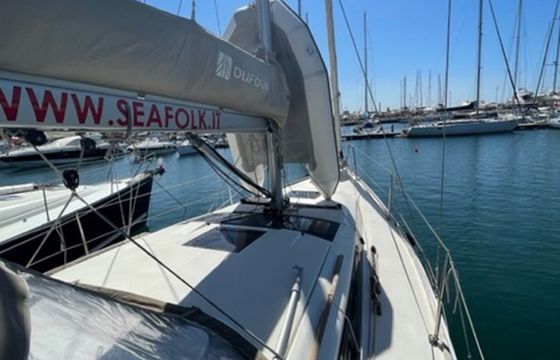 Dufour 360 Joy Planet