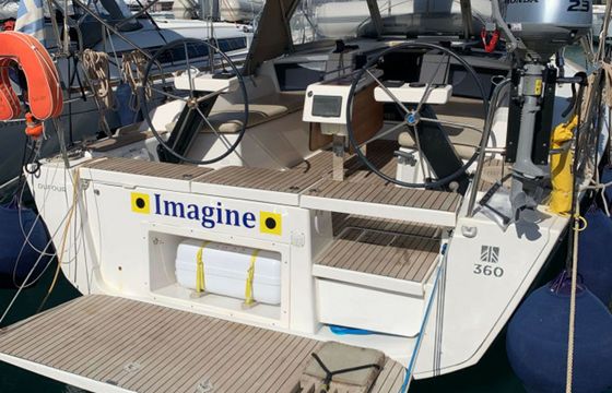 Dufour 360 Imagine
