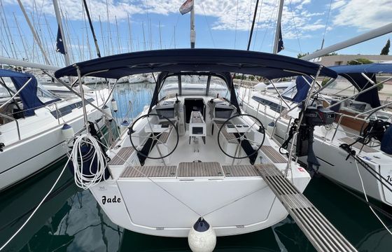 Dufour 360 Jade