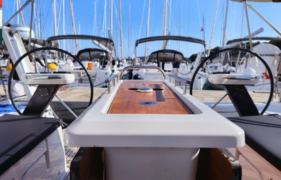 Dufour 390 Klara