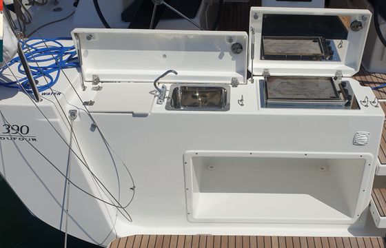 Dufour 390 Klara