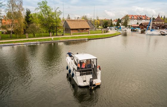 Delphia Nautika 830 Two lakes