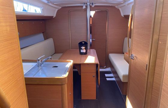 Dufour 360 Monia