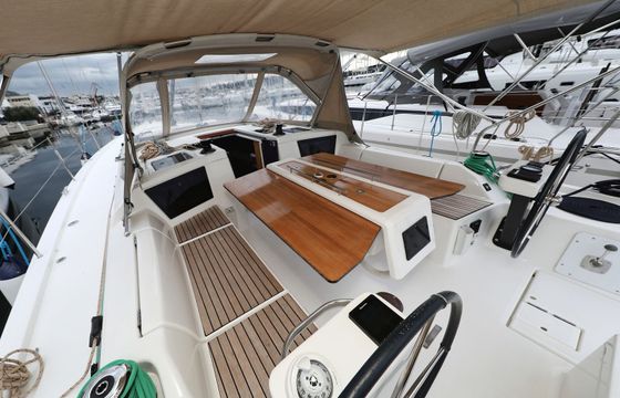Dufour 390 Mercury