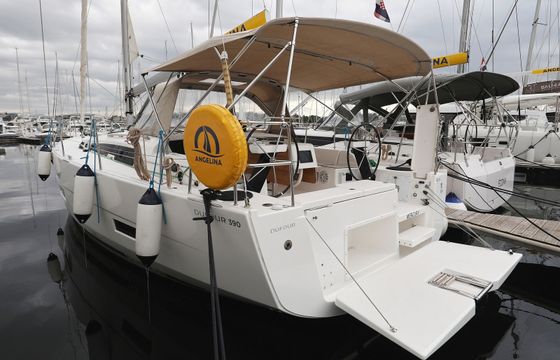 Dufour 390 Mercury