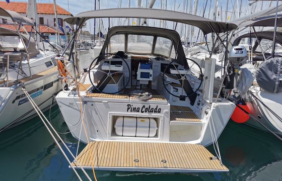 Dufour 360 Pina Colada