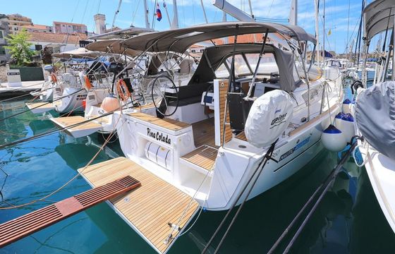 Dufour 360 Pina Colada